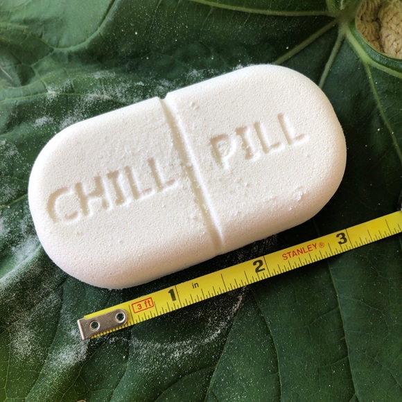 Large Chill Pills - Pack of 3 Shower Melts - Picture 3 of 4